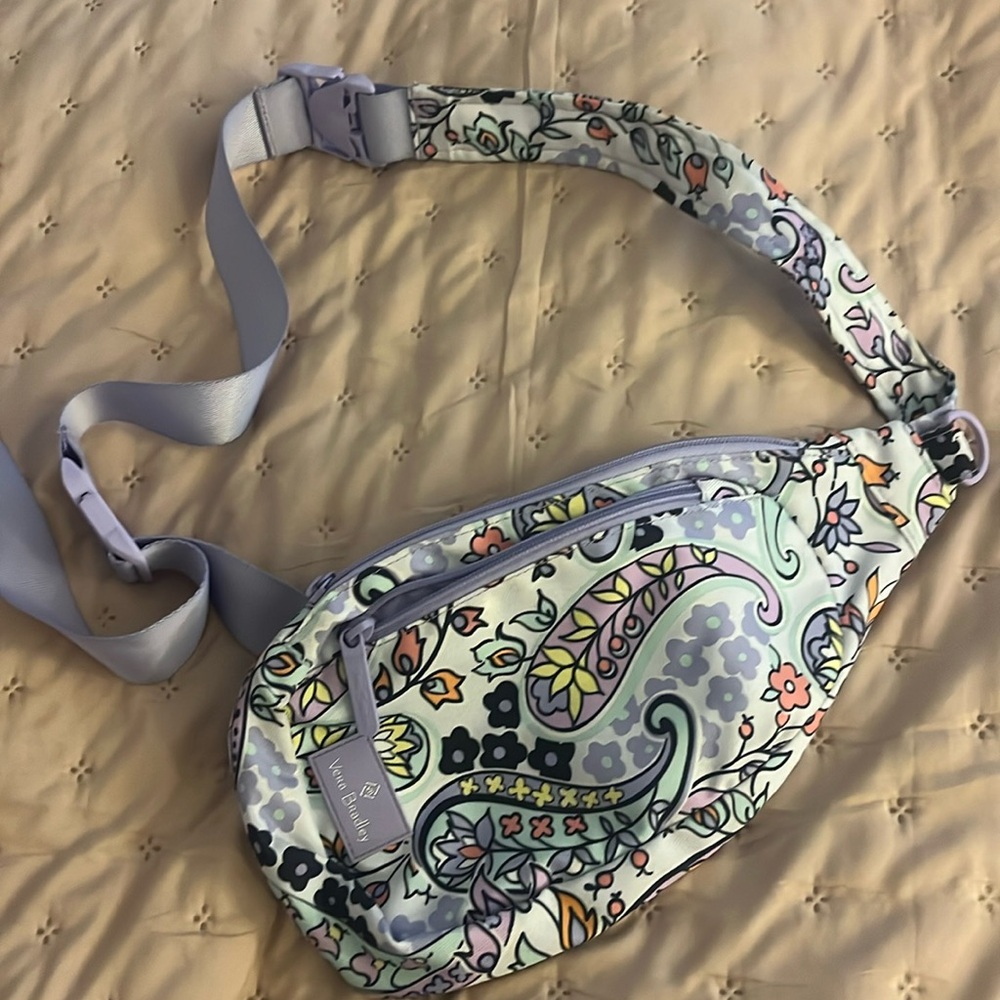 Vera Bradley Cargo Sling purse